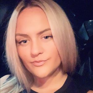 Meet your Posher, Norah